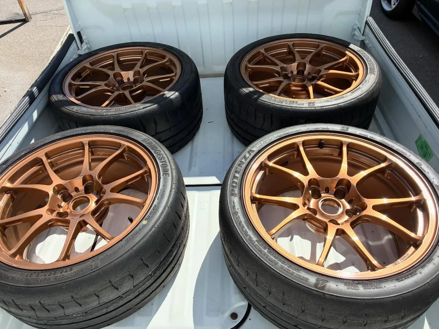 ランエボ6用持ち込みタイヤ交換