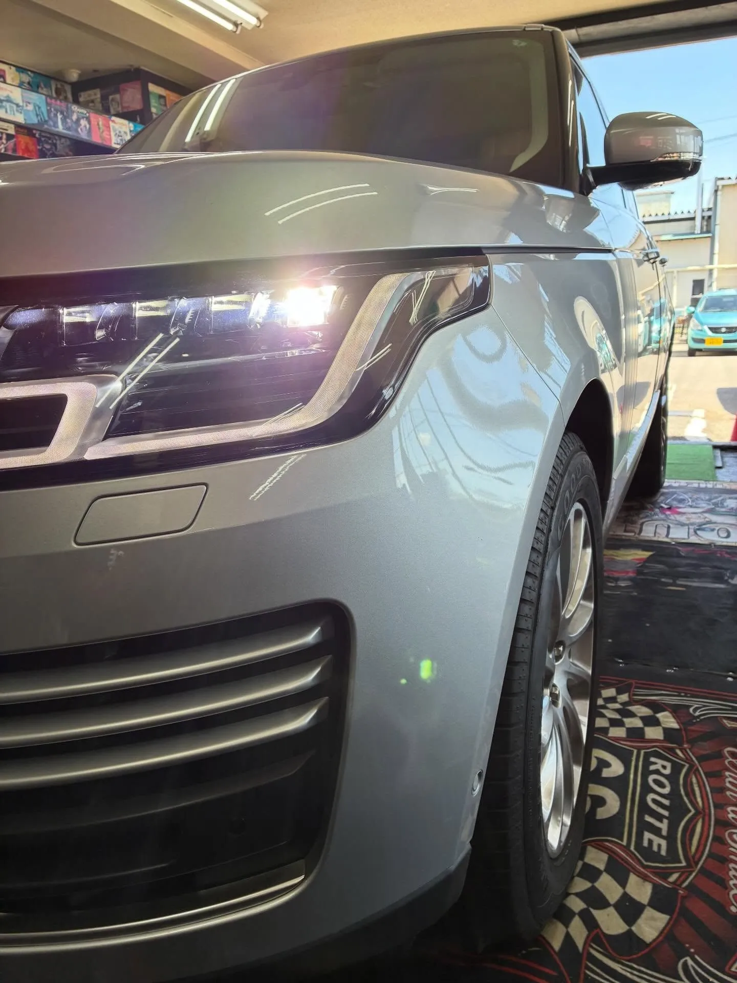 レンジローバータイヤ履き替え保管